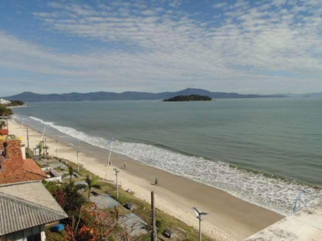 Apartamentos No Lexus Beira Mar ฟลอเรียนอโปลิส ภายนอก รูปภาพ
