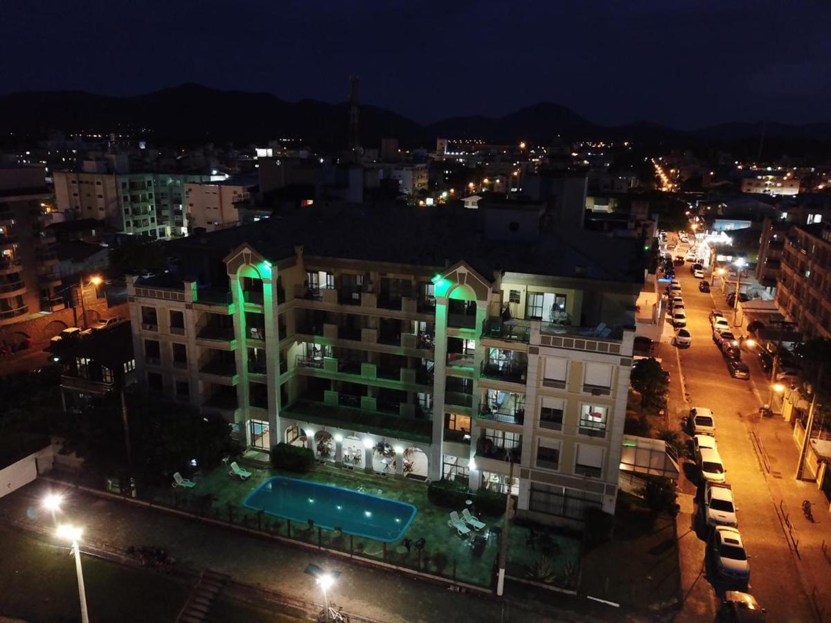 Apartamentos No Lexus Beira Mar ฟลอเรียนอโปลิส ภายนอก รูปภาพ