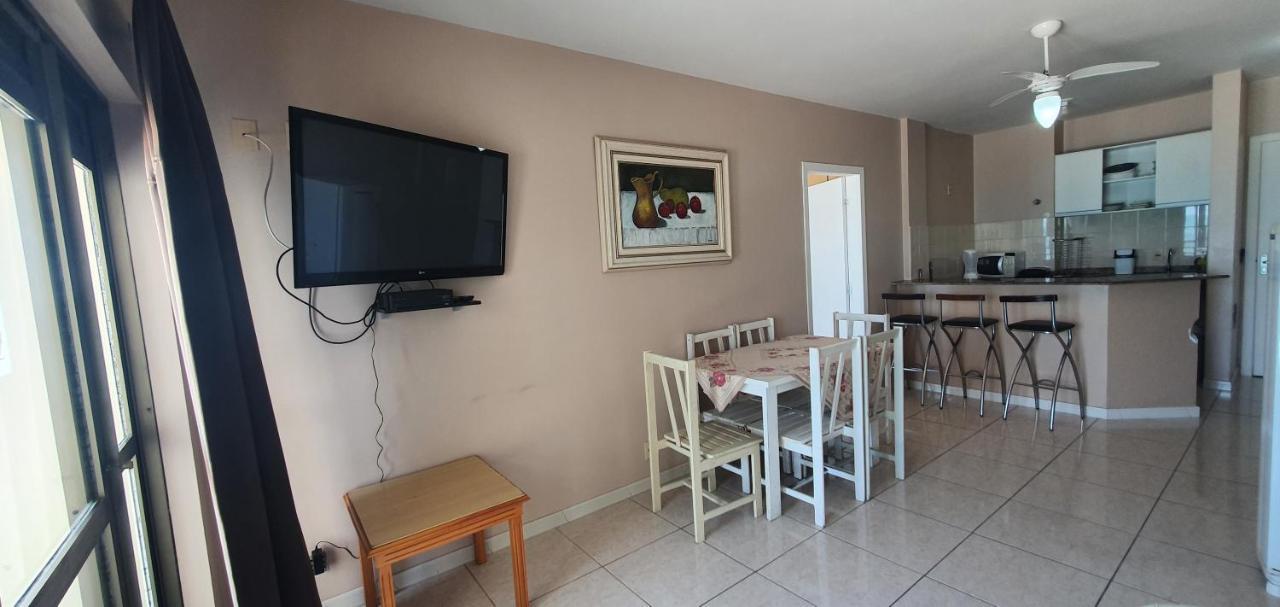 Apartamentos No Lexus Beira Mar ฟลอเรียนอโปลิส ภายนอก รูปภาพ