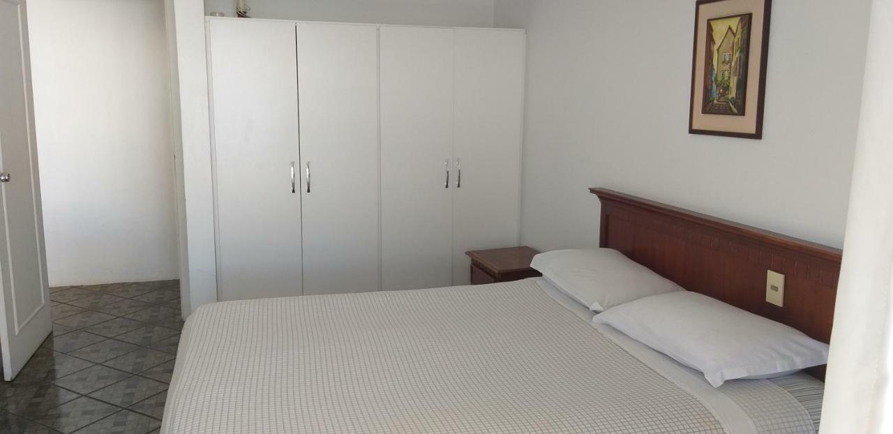Apartamentos No Lexus Beira Mar ฟลอเรียนอโปลิส ภายนอก รูปภาพ