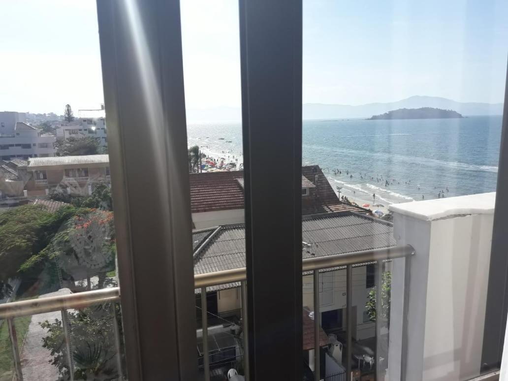 Apartamentos No Lexus Beira Mar ฟลอเรียนอโปลิส ภายนอก รูปภาพ