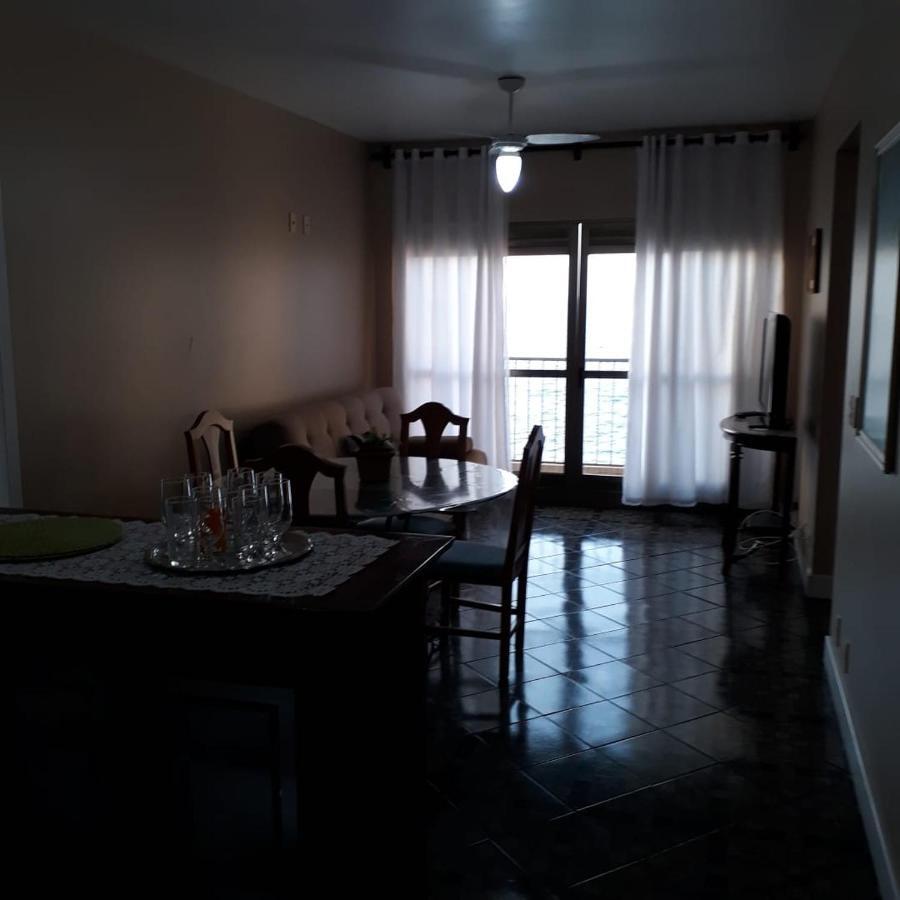 Apartamentos No Lexus Beira Mar ฟลอเรียนอโปลิส ภายนอก รูปภาพ